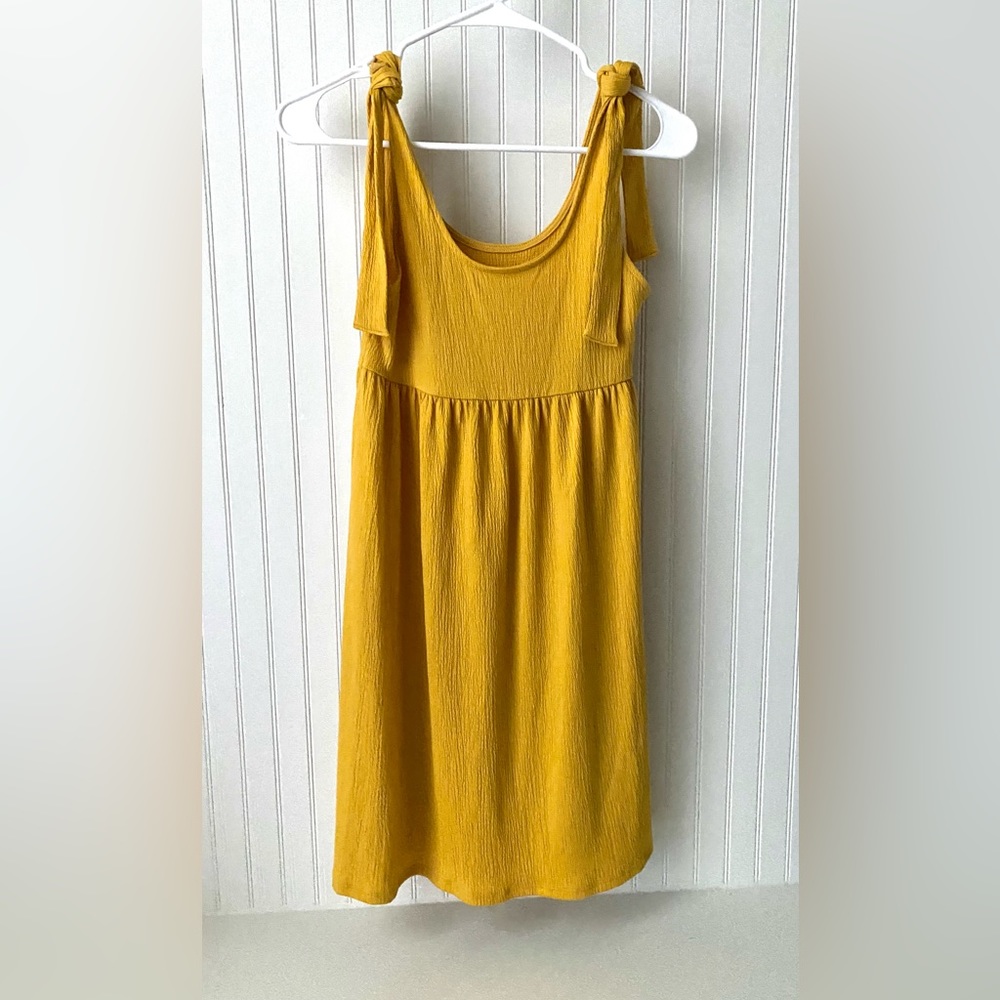 New Wild Fable / Target Small Flowy Mustard Dress w/ Adjustable Ties on Shoulder